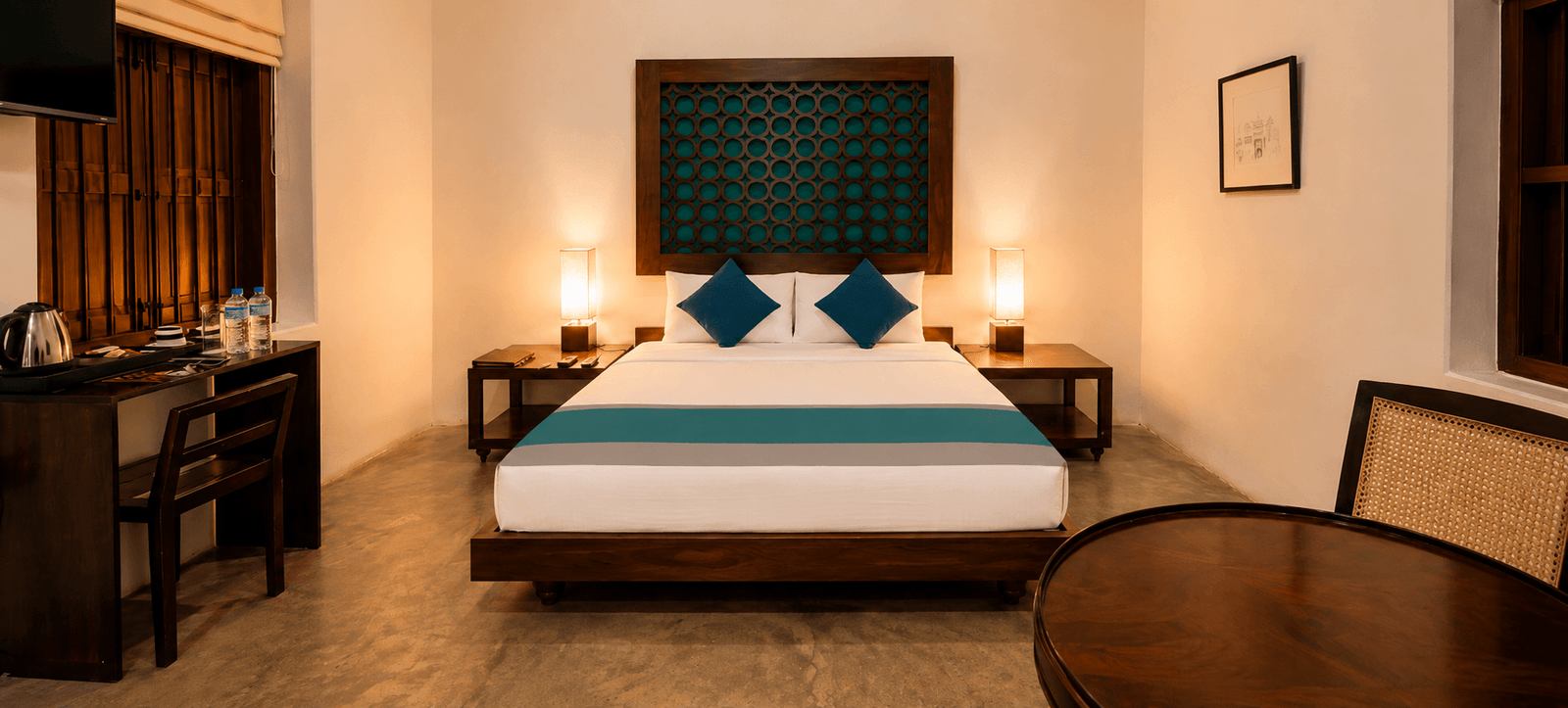 Deluxe with Bed Runner (1)